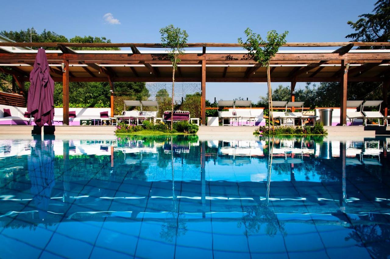 Ille-Roif Resort&Spa Fara in Sabina Exterior foto
